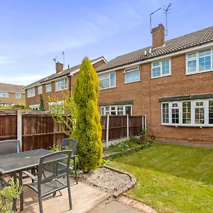  Villa Bright & Spacious With Garden & Parking